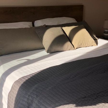 Bed & Breakfast Kurtic Supetar Bagian luar foto